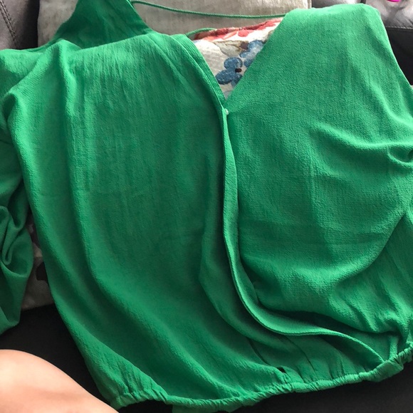 Top - Picture 2 of 2